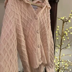 Luisa Beccaria knit hooded cardigan with sweet buttons, never worn